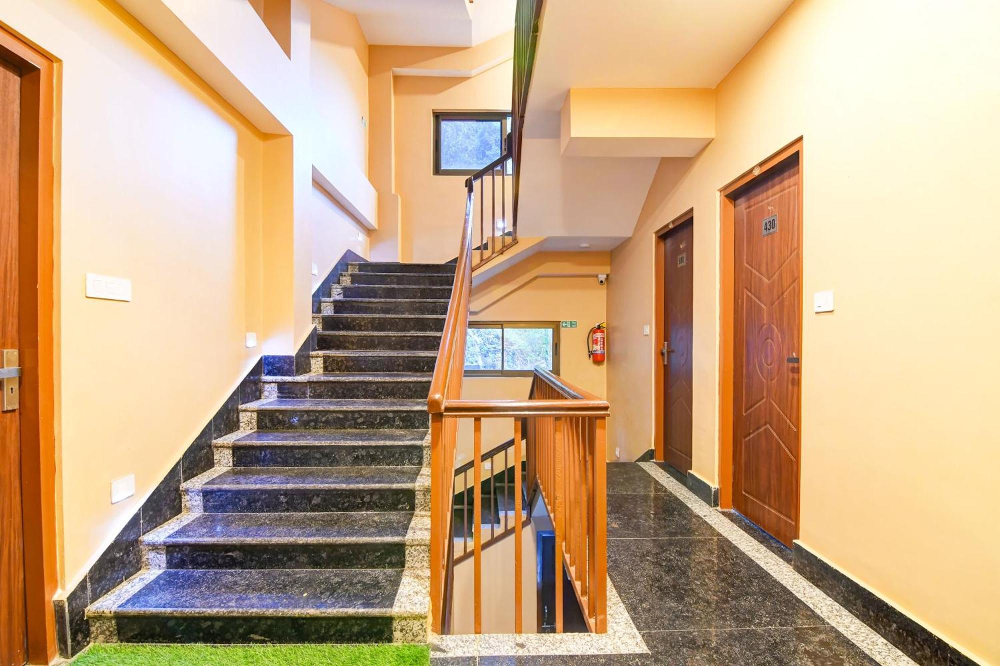 Super Townhouse Downtown Gangtok Otel Dış mekan fotoğraf