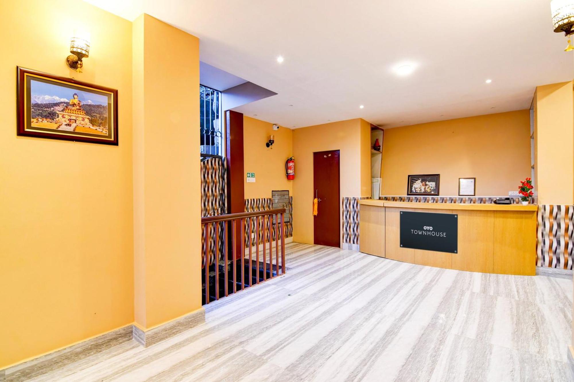 Super Townhouse Downtown Gangtok Otel Dış mekan fotoğraf