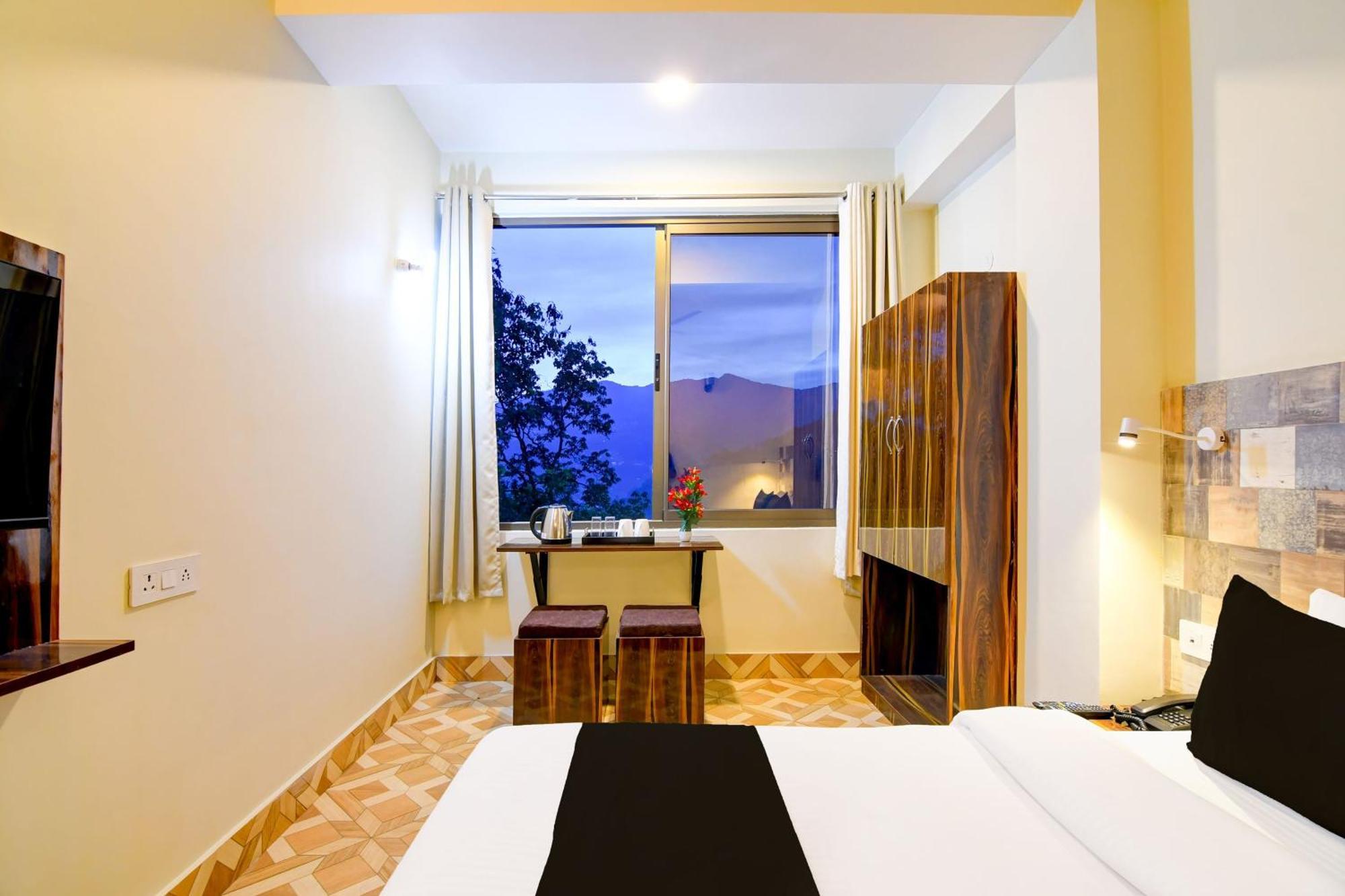 Super Townhouse Downtown Gangtok Otel Dış mekan fotoğraf