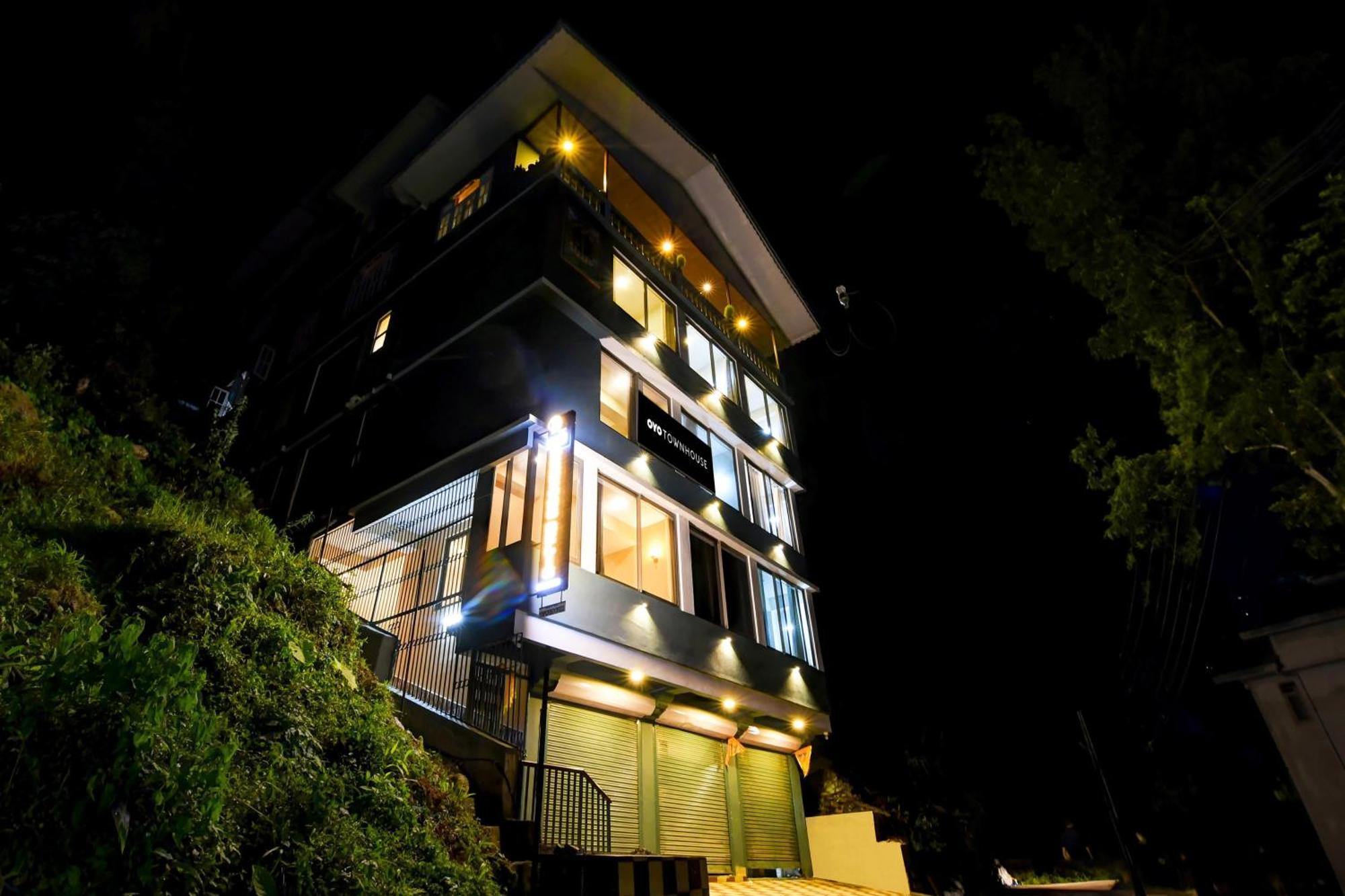 Super Townhouse Downtown Gangtok Otel Dış mekan fotoğraf